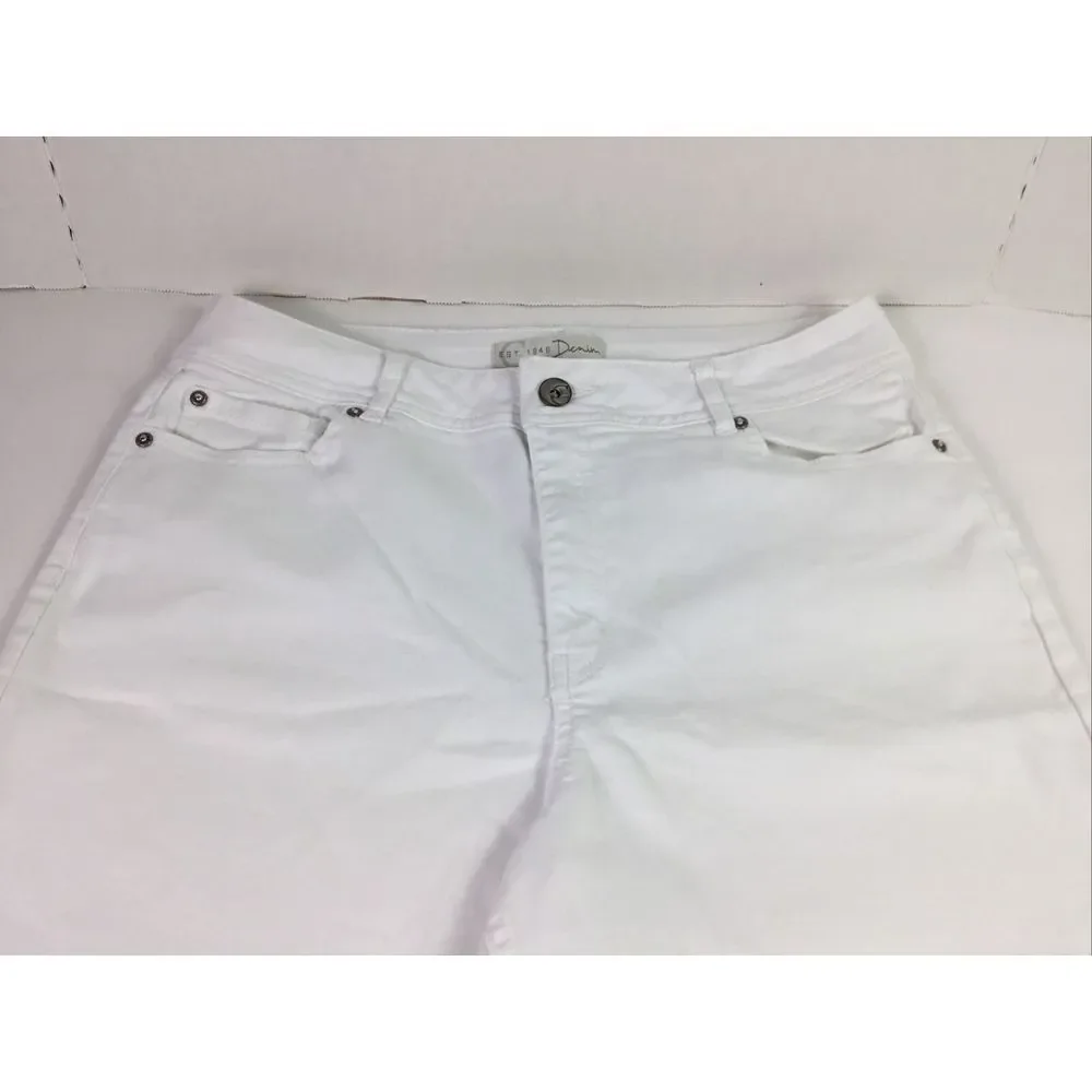 EST 1946 Denim Womens Size 16 Bermuda Shorts‎ White stretch high rise Cuffs